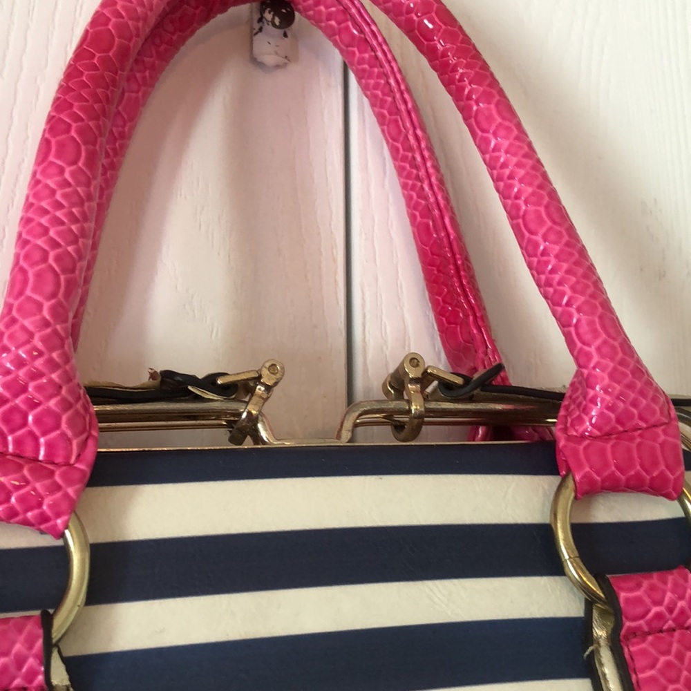 Women’s Nicole Lee Y2k rare artsy Unique USA clutch handbag purse - Picture 4 of 16